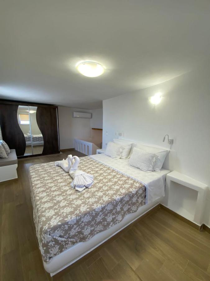 Alamana'S House - Ideal For Couples Ano Mera Ngoại thất bức ảnh